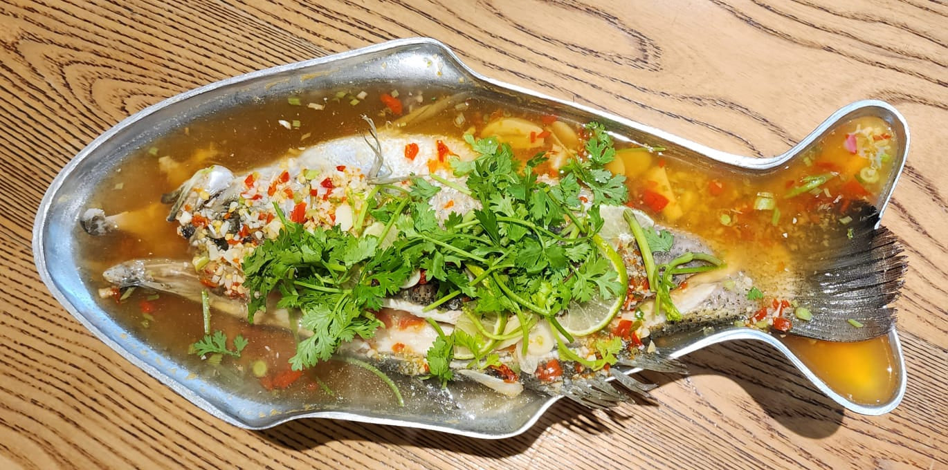 SF1. Thai Steamed Seabass With Lime (Pla Neung Manao) 泰式青柠蒸鲈鱼