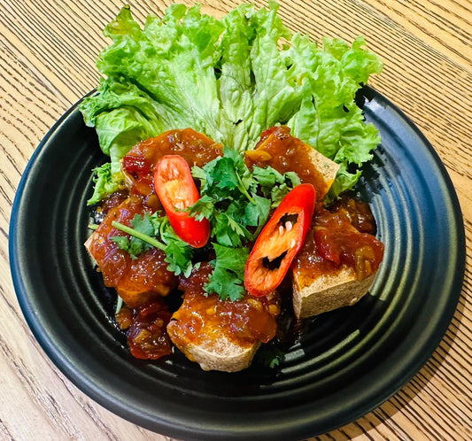 F11. Deep Fried Tau Gua With Spicy Chili Sauce 辣酱炸豆腐