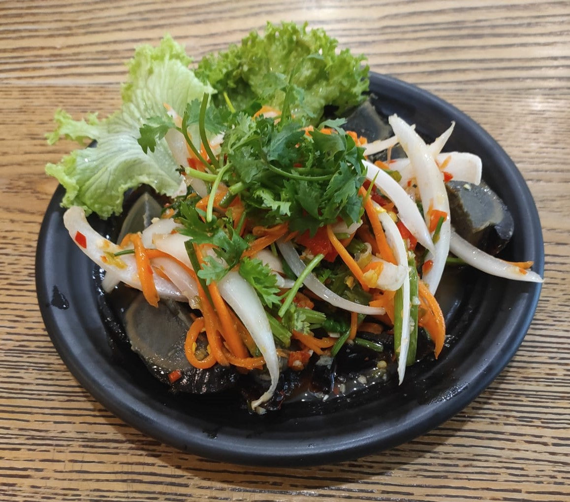 S9.Century Egg Salad 皮蛋沙拉