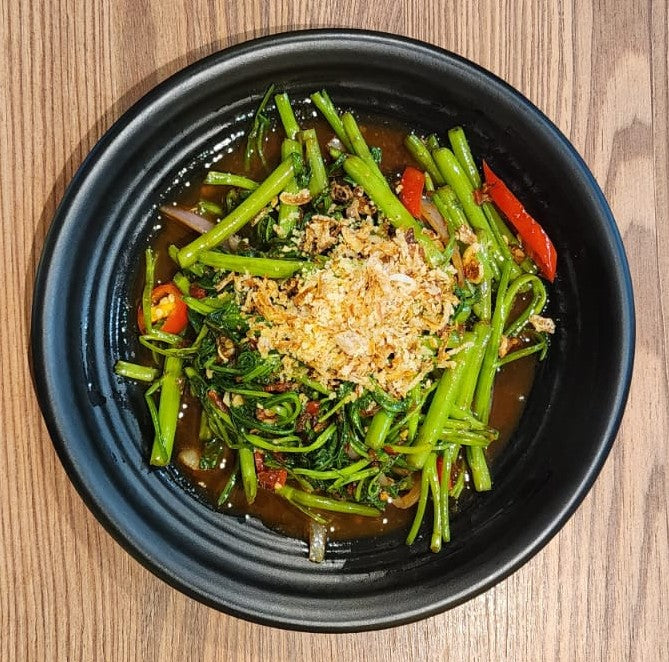 V3. Kang Kong Stir Fry (Garlic/Sambal) 炒空心菜 (大蒜/桑巴)