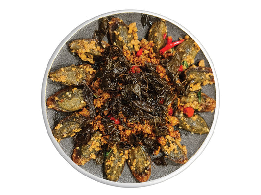 MT9. Basil Meat Minced Pork With Century Egg 炒罗勒碎猪肉配世纪蛋